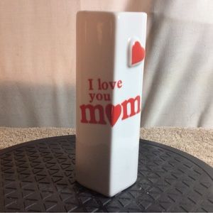 I LOVE YOU MOM Tall Heart Shaped Ceramic Vase White W/Red Lettering pre-owned